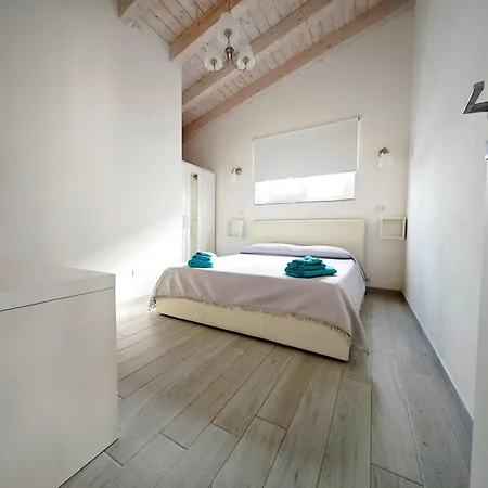 Ikebana Villa Porto Pino