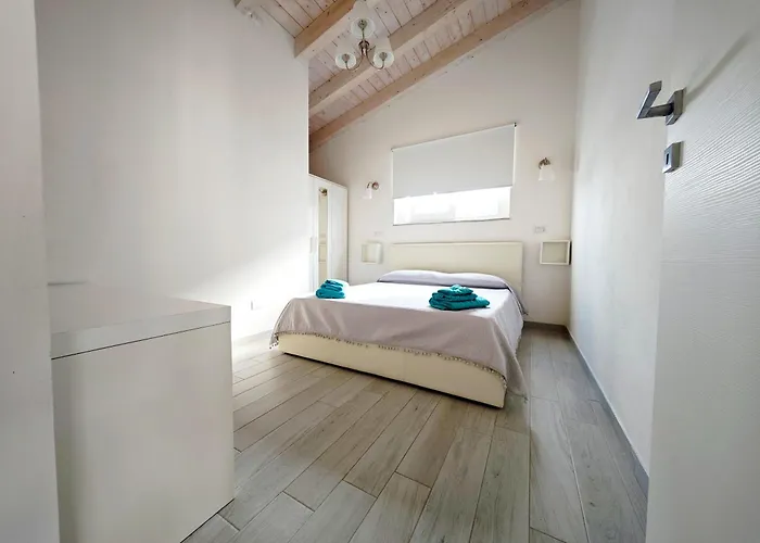 Ikebana Villa Porto Pino